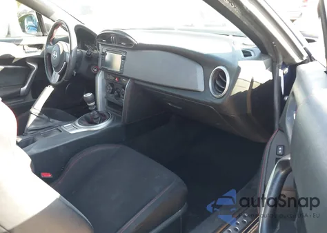 2015 Scion Fr-S из США, поврежденный, VIN JF1ZNAA13F9709537